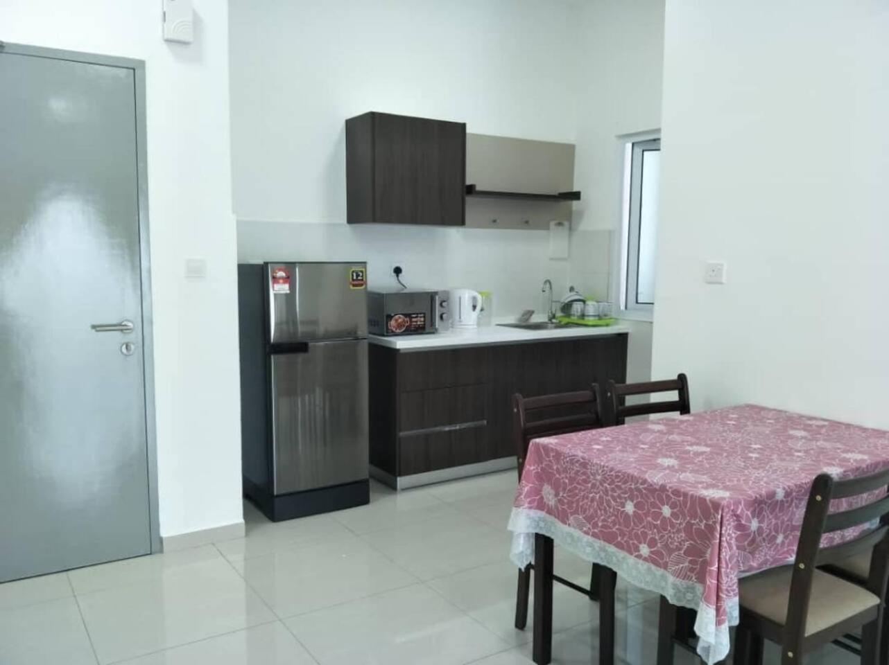 Mesahill 2 - Fast Wifi, Amazing Pool & Tv Apartment Nilai