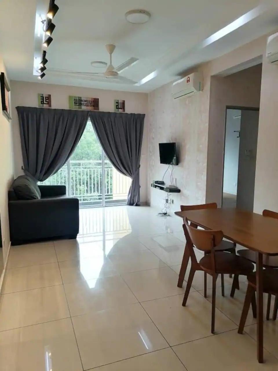 Mesahill 2 - Fast Wifi, Amazing Pool & Tv * Nilai