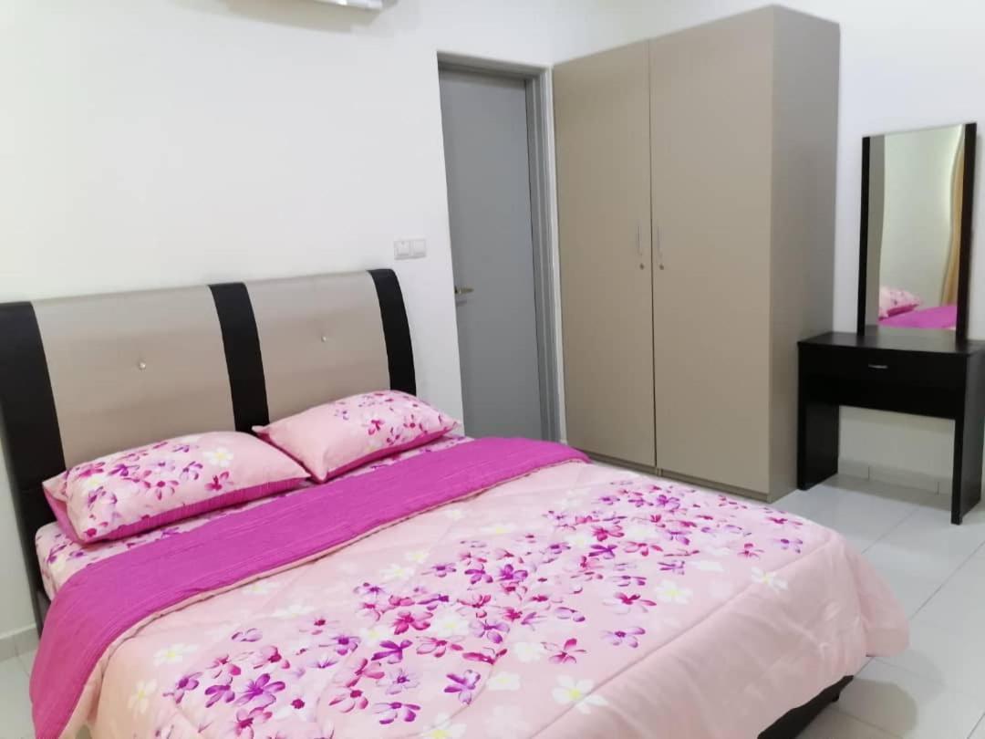 Mesahill 2 - Fast Wifi, Amazing Pool & Tv Apartment Nilai